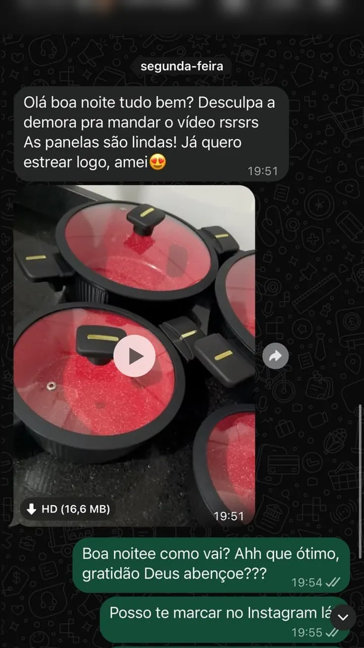 Depoimento real de cliente (print), com dados pessoais ocultados