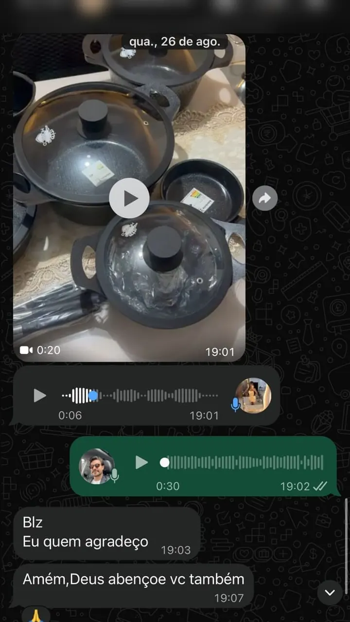 Depoimento real de cliente (print), com dados pessoais ocultados